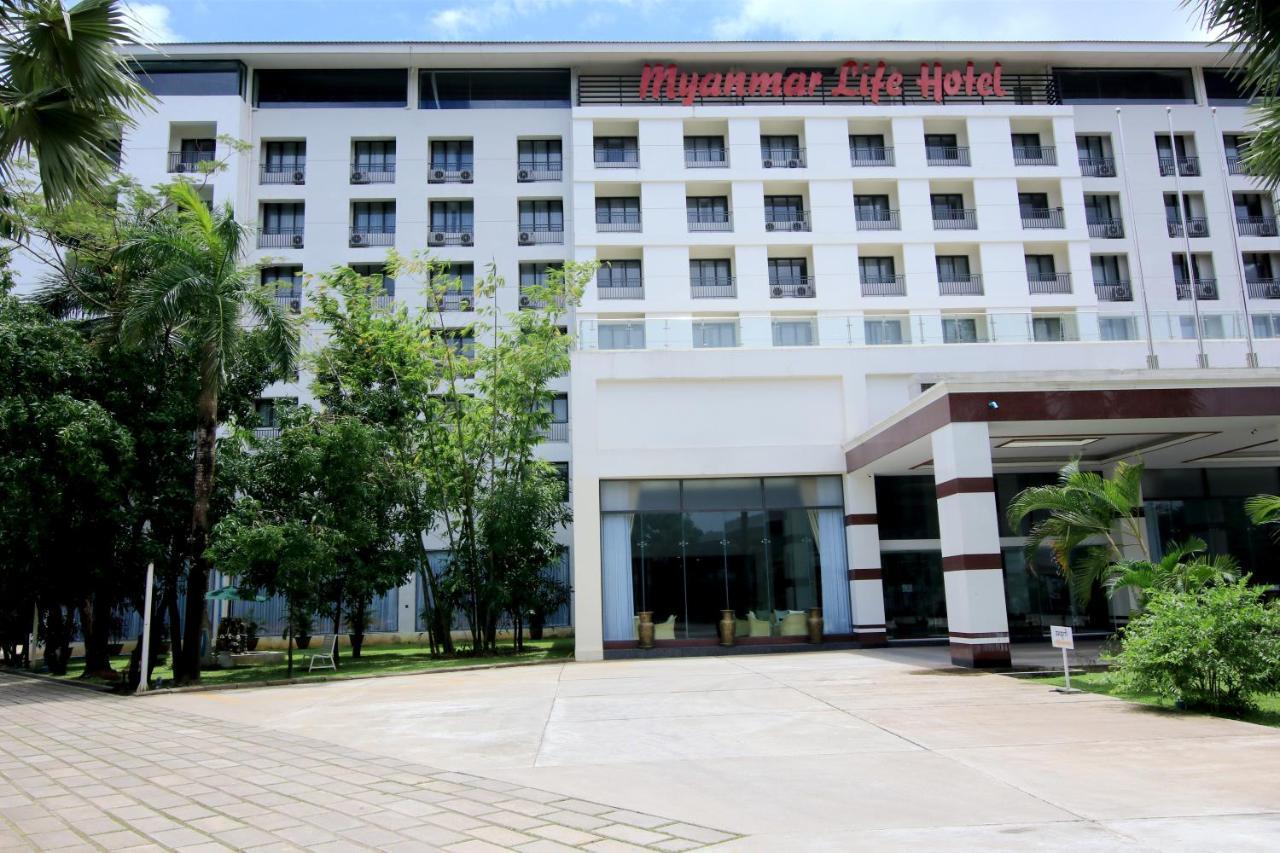 יאנגון Akore Myanmar Life Hotel מראה חיצוני תמונה